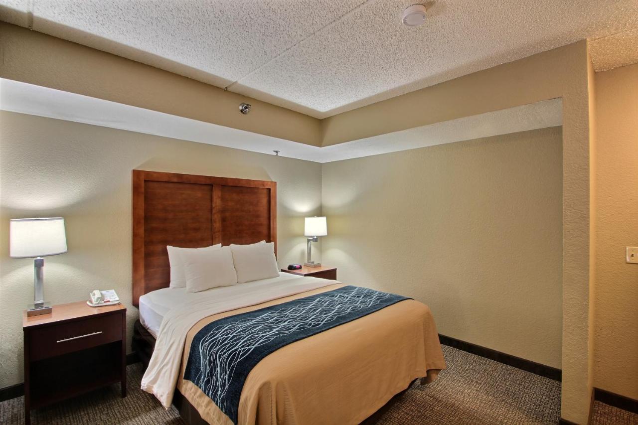 Comfort Inn & Suites Jackson - West Bend Ngoại thất bức ảnh