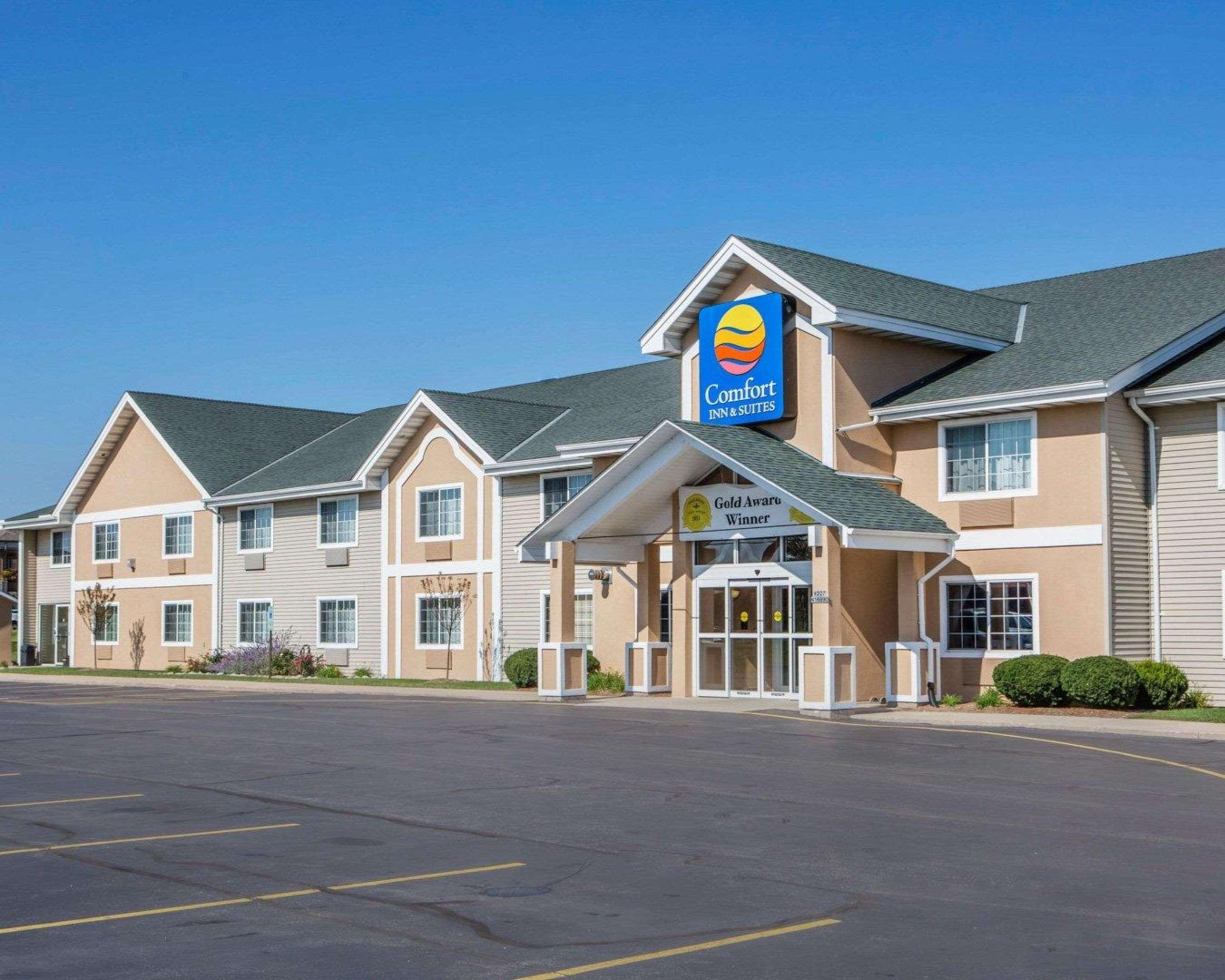 Comfort Inn & Suites Jackson - West Bend Ngoại thất bức ảnh