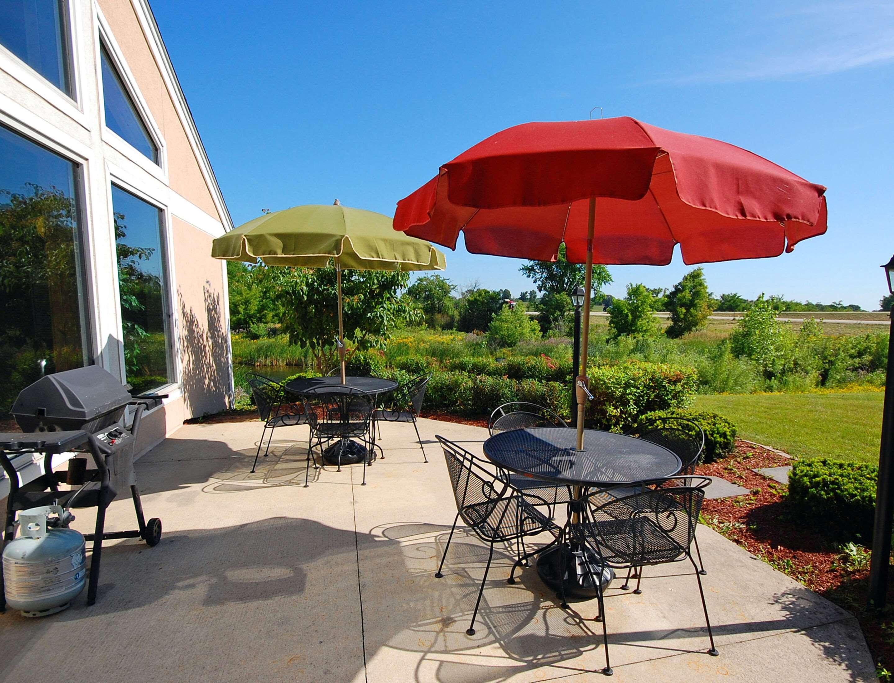 Comfort Inn & Suites Jackson - West Bend Ngoại thất bức ảnh