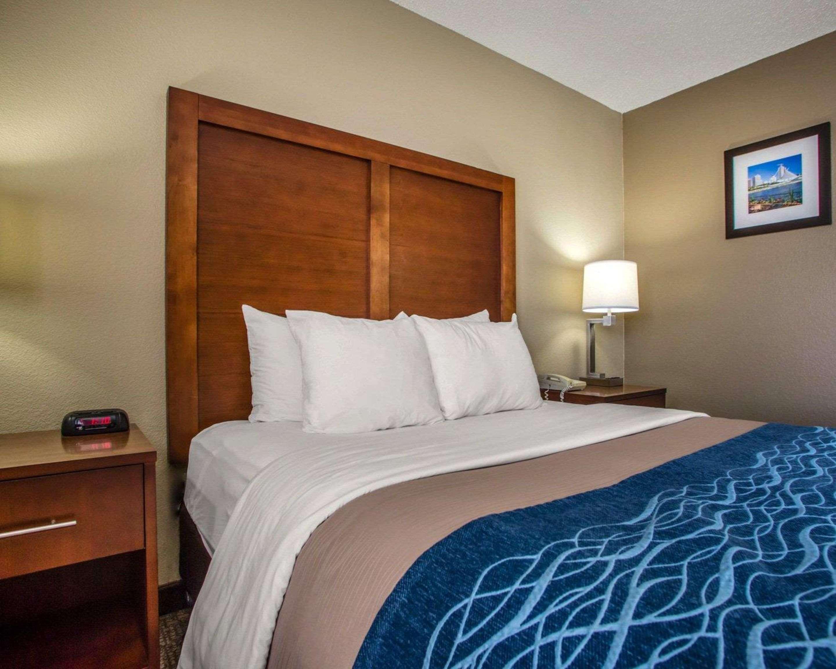 Comfort Inn & Suites Jackson - West Bend Ngoại thất bức ảnh